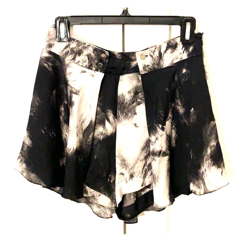 Short-skirt